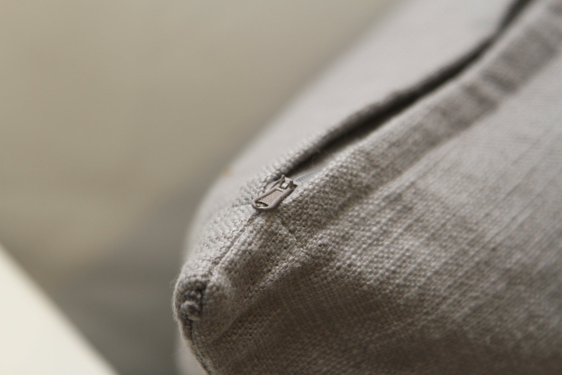 close pic - A day at the beach restores the soul Pillow Cover