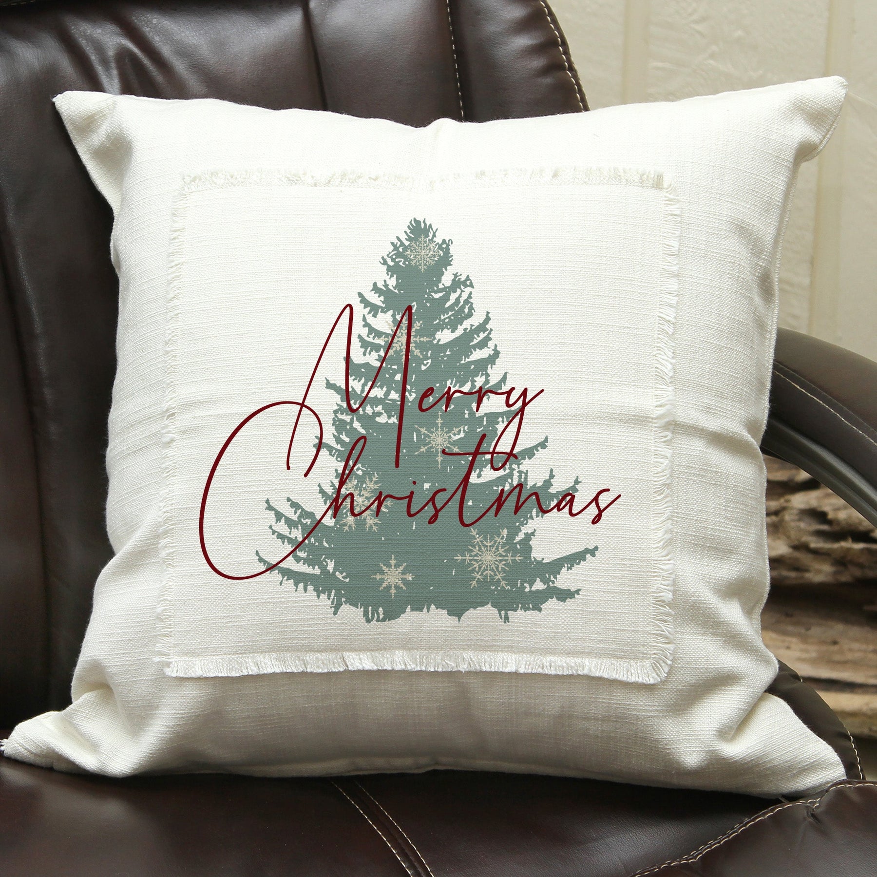 Merry Christmas Tree / Natural Pillow Cover